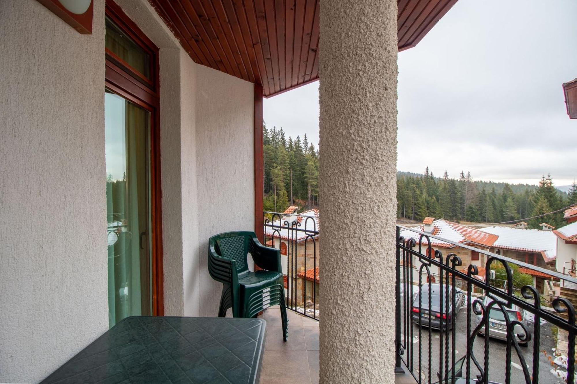 Ski Chalets At Pamporovo - An Affordable Village Holiday For Families Or Groups Exterior photo