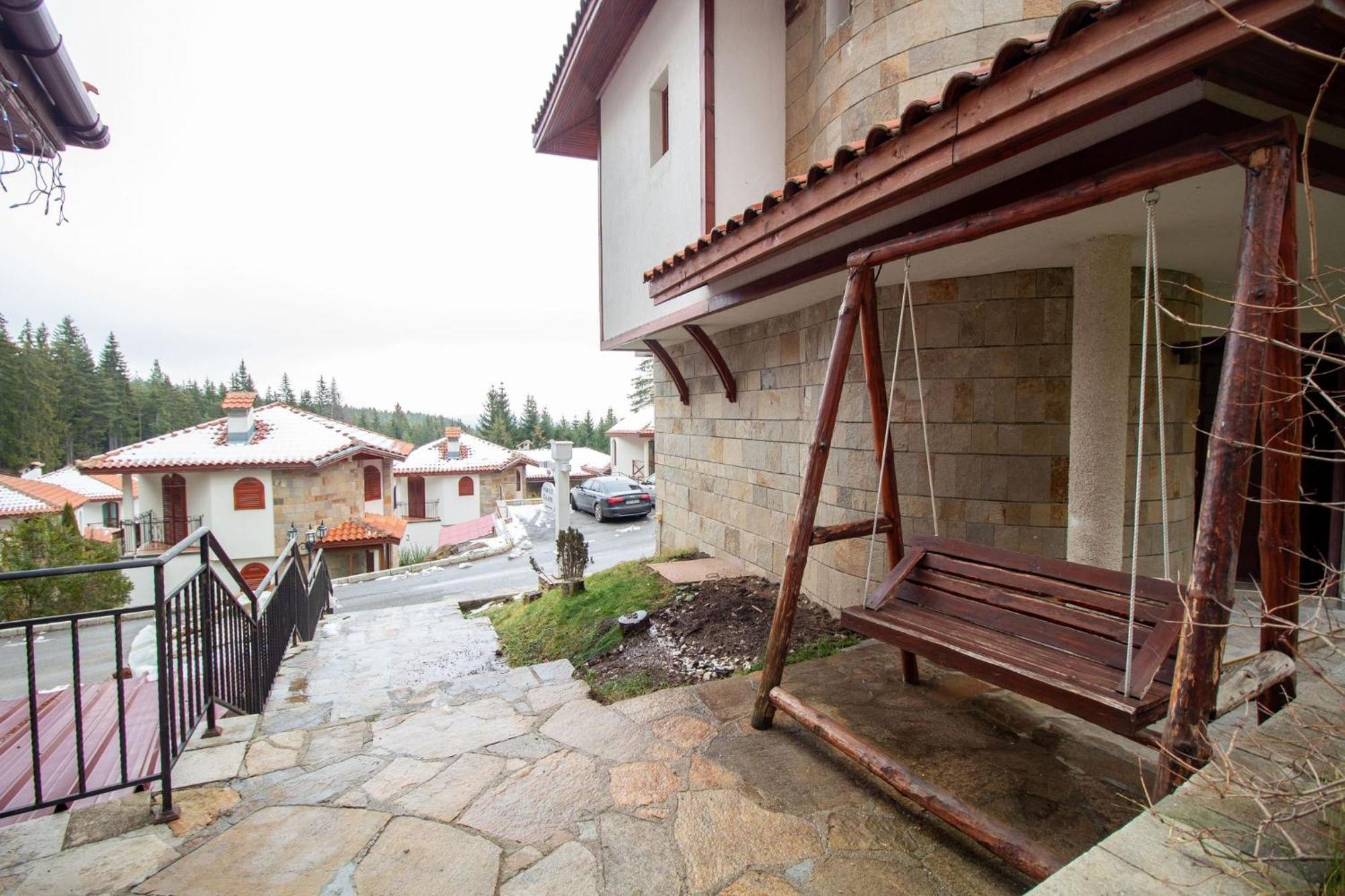 Ski Chalets At Pamporovo - An Affordable Village Holiday For Families Or Groups Exterior photo