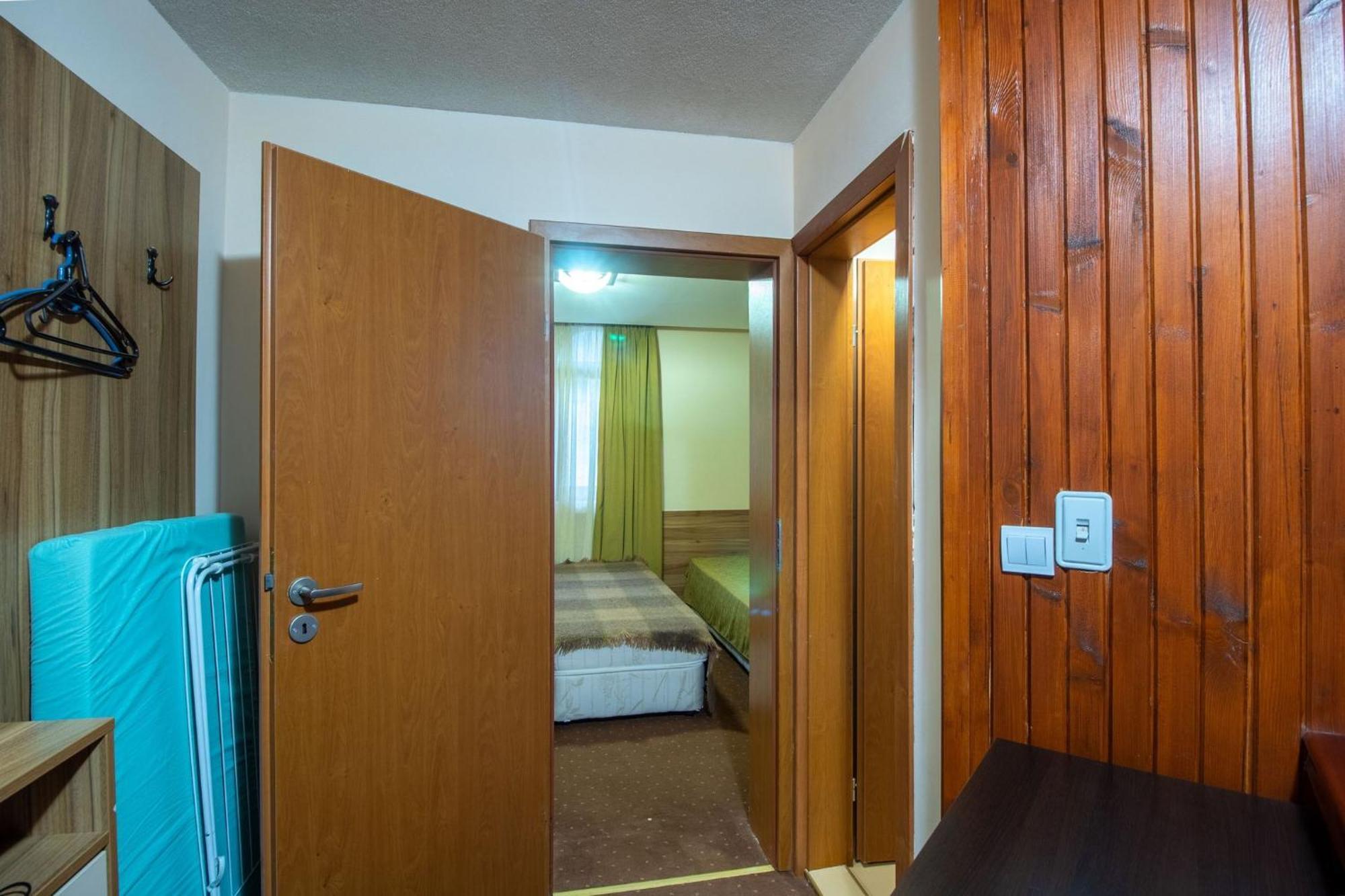 Ski Chalets At Pamporovo - An Affordable Village Holiday For Families Or Groups Exterior photo